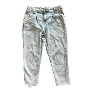 KOAJ Light Wash High Rise Boyfriend Fit Jeans 10